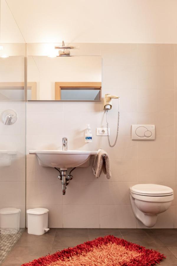 Garni Wieterer Terlano Bagian luar foto